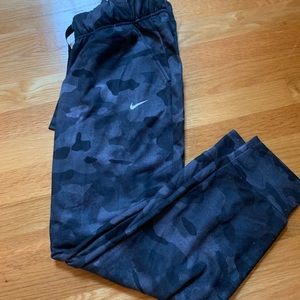 Nike Camo & Dri Fit Joggers